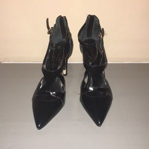 Ivanka Trump Itchatty heels, black, size 10M